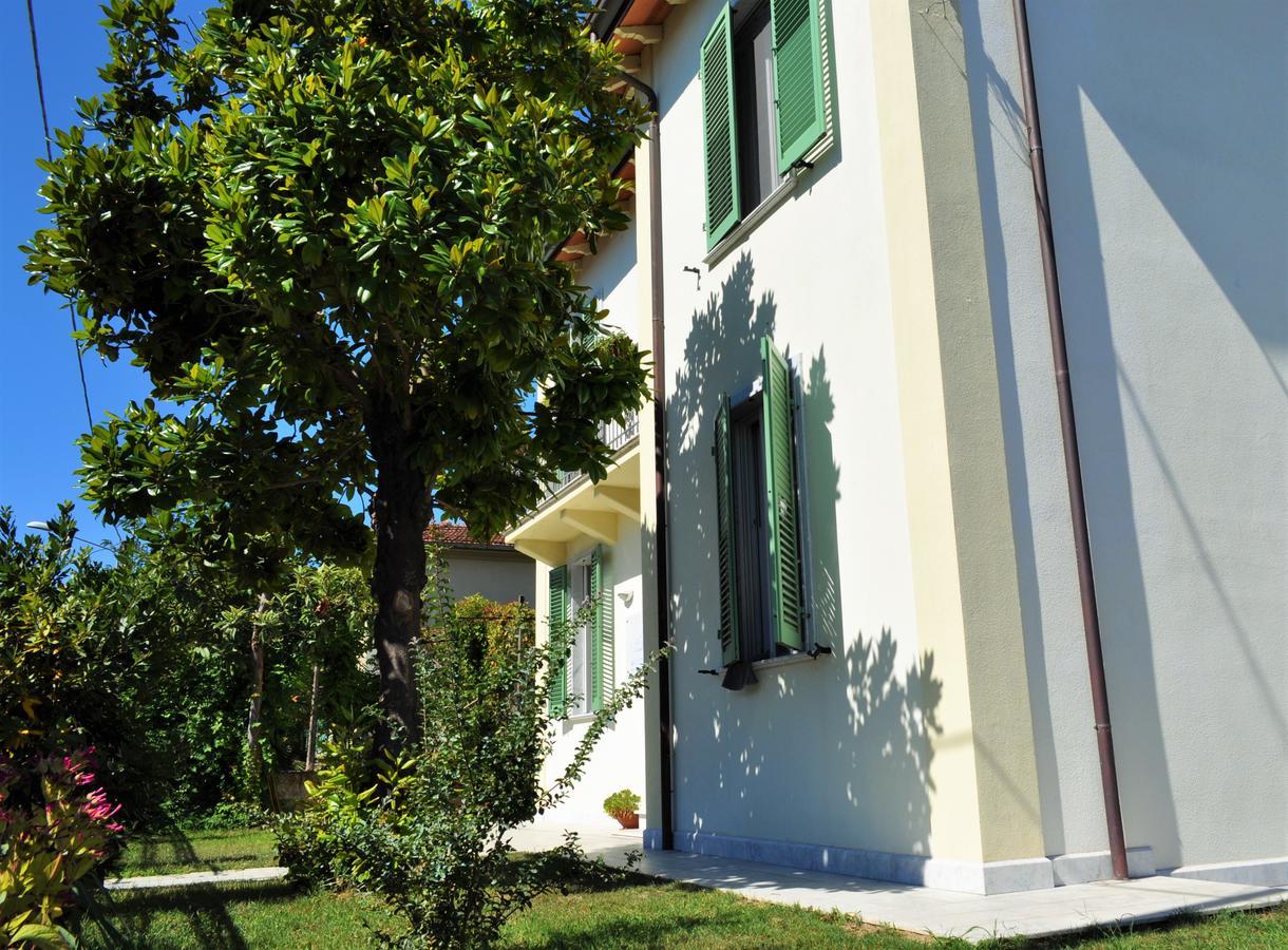 B&B Giu Le Stelle Marina di Massa Kültér fotó